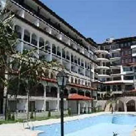 Amfora Hotell 3*